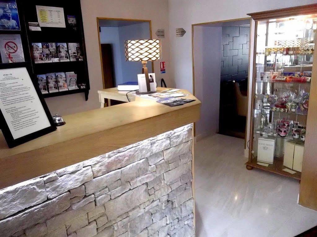 Logis L'Hotel D'Arc Arc-sur-Tille Экстерьер фото